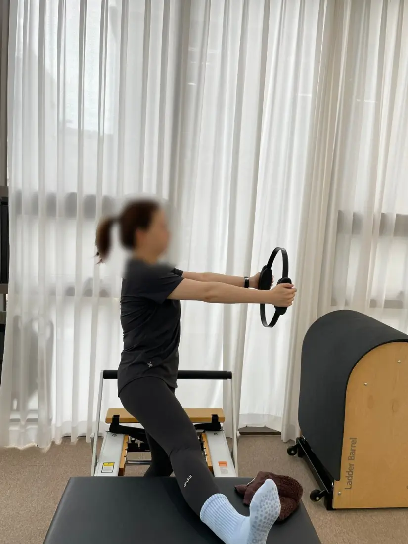 테니스엘보 운동 수업 — 판교·광교 필라테스 바디네이션